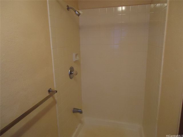 94-500 Kuahui Street, Waipahu, HI 96797