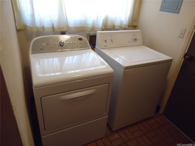 94-500 Kuahui Street, Waipahu, HI 96797