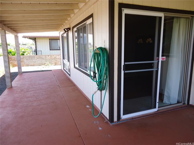 94-500 Kuahui Street, Waipahu, HI 96797