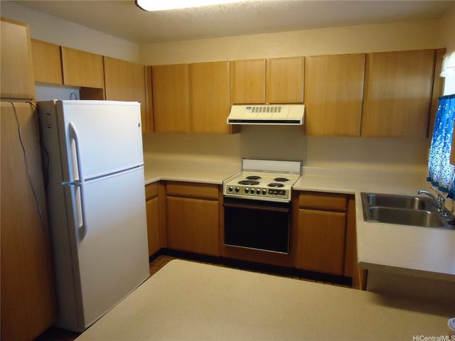 94-500 Kuahui Street, Waipahu, HI 96797