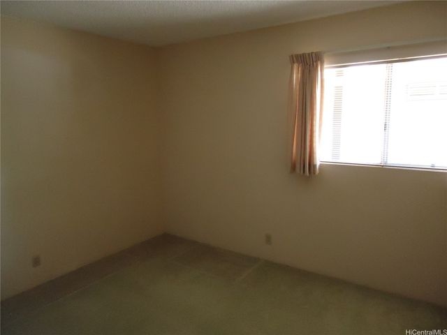 94-500 Kuahui Street, Waipahu, HI 96797