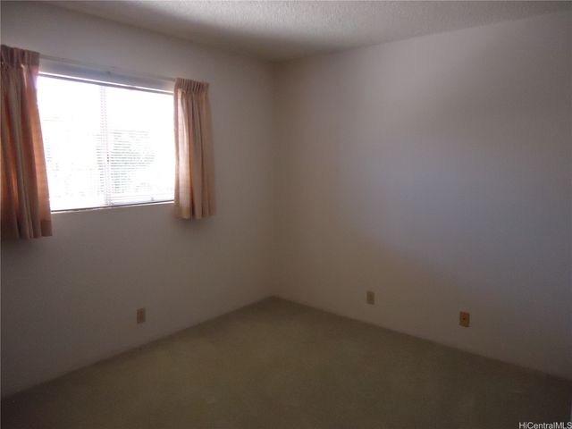 94-500 Kuahui Street, Waipahu, HI 96797