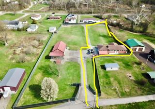 19 River Drive, Elkview, WV 25071