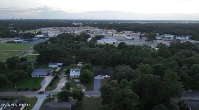 625 Loposser Avenue, Gulfport, MS 39507