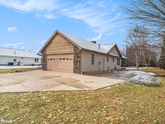 11067 Seymour Road, Montrose Twp, MI 48457