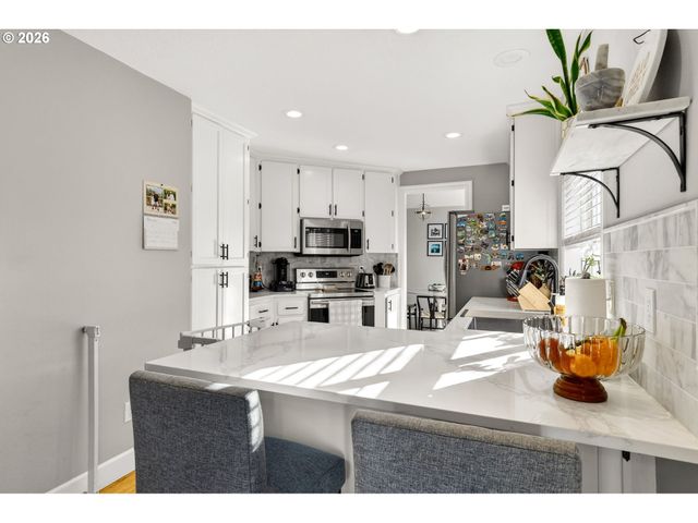 3122 Se 23RD St, Gresham, OR 97080