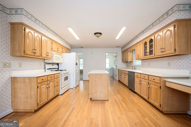 620 Driftwood Drive, Woodstock, GA 30189