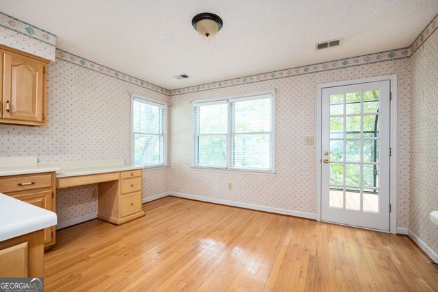 620 Driftwood Drive, Woodstock, GA 30189