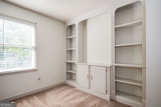 620 Driftwood Drive, Woodstock, GA 30189