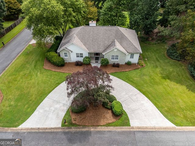 620 Driftwood Drive, Woodstock, GA 30189