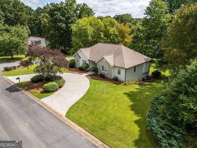 620 Driftwood Drive, Woodstock, GA 30189