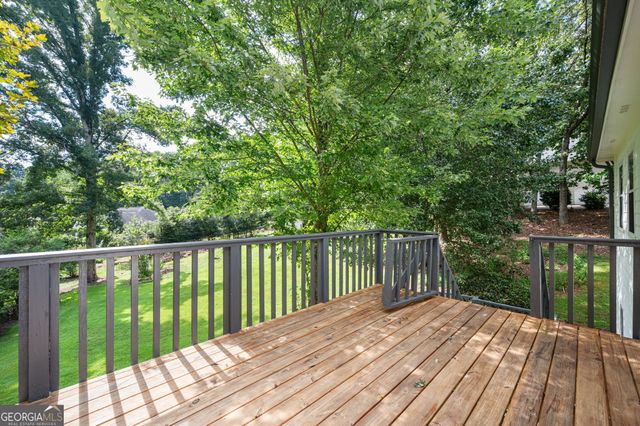 620 Driftwood Drive, Woodstock, GA 30189