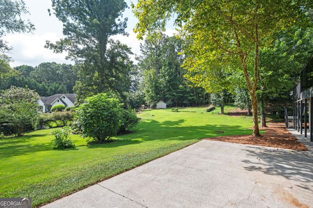 620 Driftwood Drive, Woodstock, GA 30189