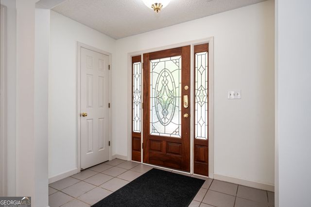 620 Driftwood Drive, Woodstock, GA 30189