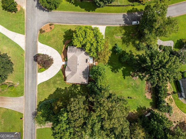 620 Driftwood Drive, Woodstock, GA 30189