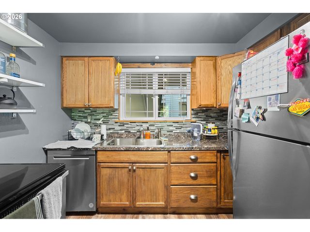 29720 Sw COURTSIDE Dr 56, Wilsonville, OR 97070