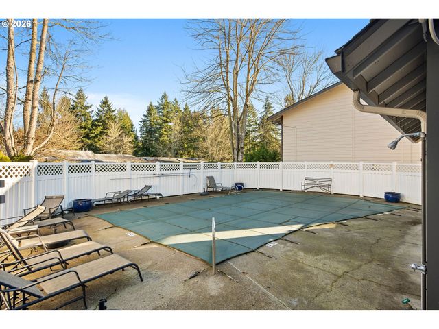 29720 Sw COURTSIDE Dr 56, Wilsonville, OR 97070