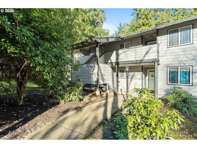 29720 Sw COURTSIDE Dr 56, Wilsonville, OR 97070