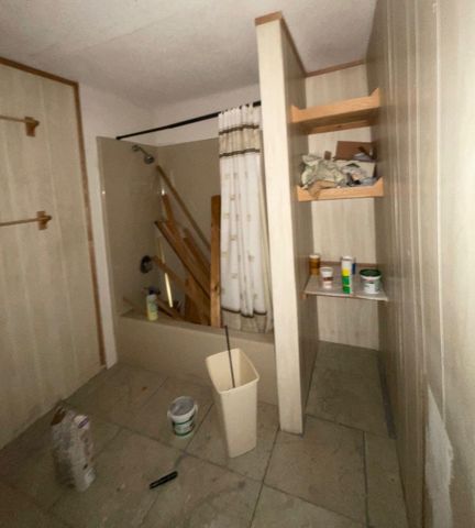 1028 N Indiana Ave, Wichita, KS 67214