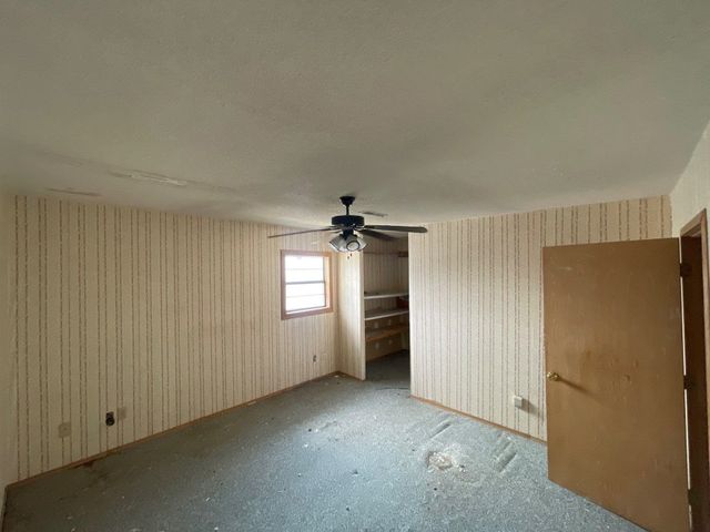 1028 N Indiana Ave, Wichita, KS 67214