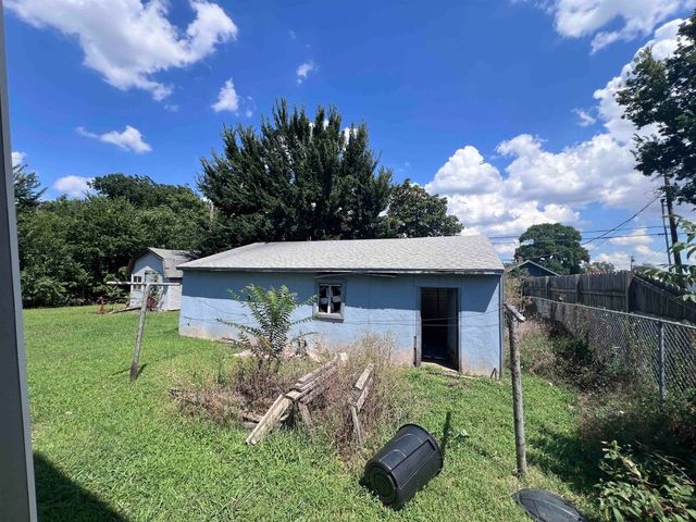 1028 N Indiana Ave, Wichita, KS 67214