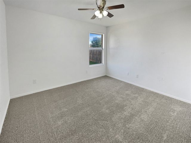 1307 Lynnwood Drive, Cleburne, TX 76033