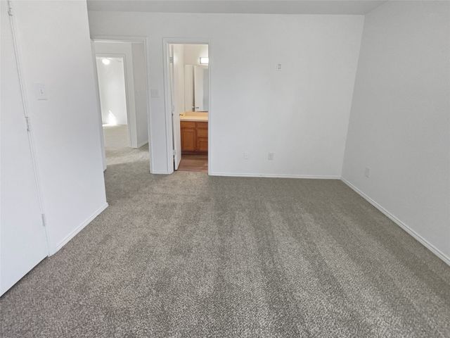 1307 Lynnwood Drive, Cleburne, TX 76033