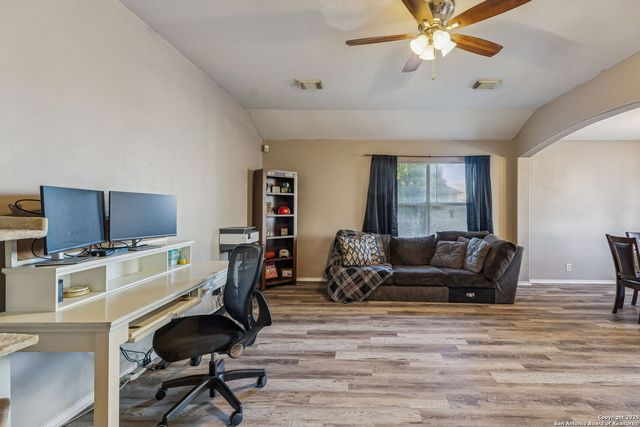 7530 Autumn Brook, Converse, TX 78109