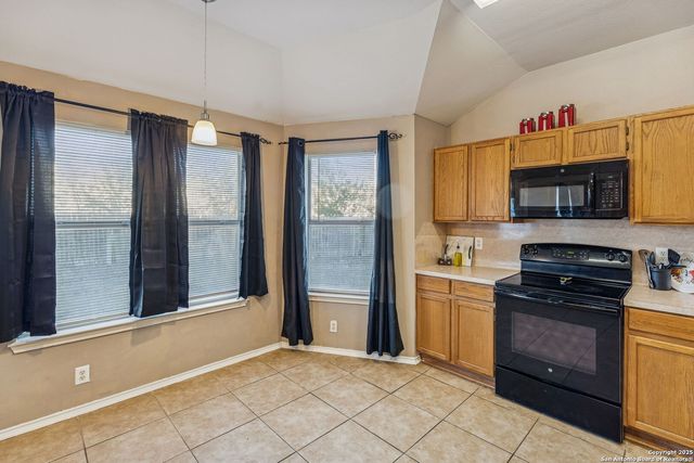 7530 Autumn Brook, Converse, TX 78109