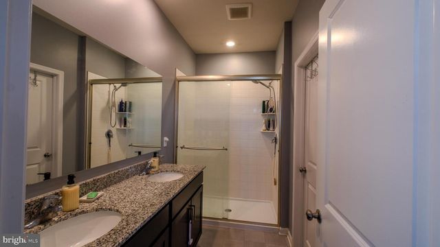 122 CLERKENWELL DR, Stephens City, VA 22655