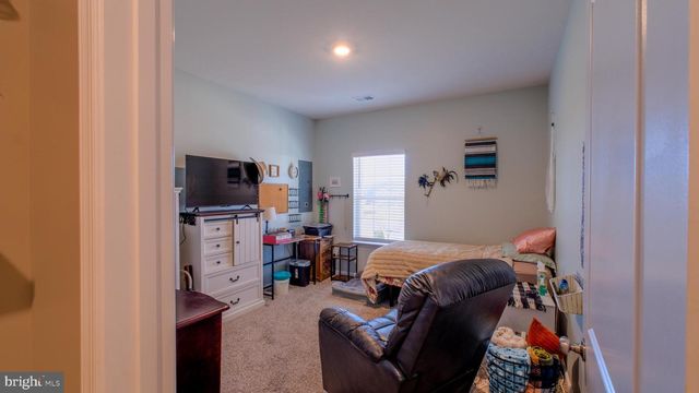 122 CLERKENWELL DR, Stephens City, VA 22655