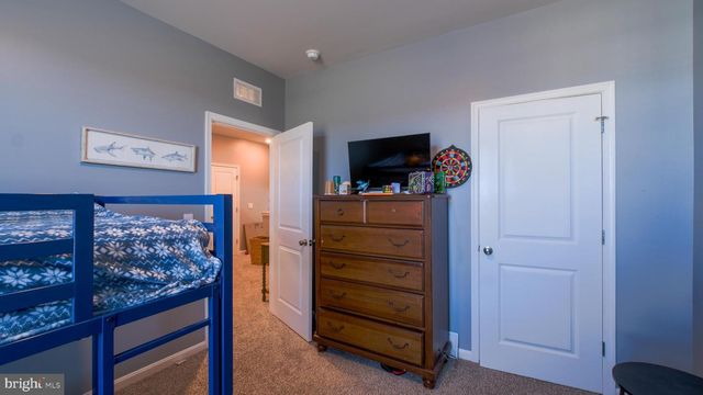 122 CLERKENWELL DR, Stephens City, VA 22655