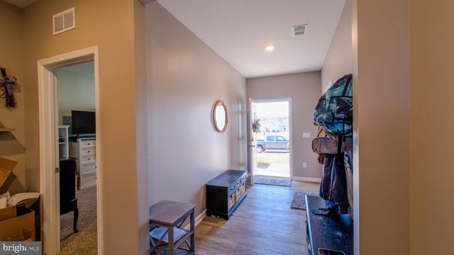 122 CLERKENWELL DR, Stephens City, VA 22655