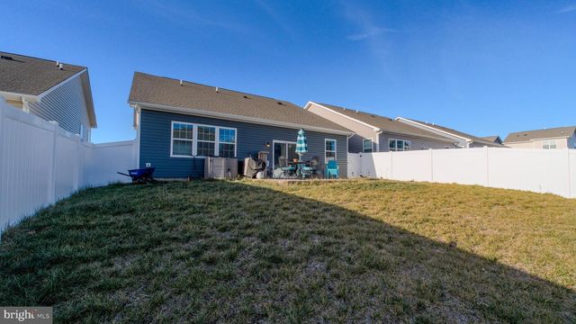 122 CLERKENWELL DR, Stephens City, VA 22655