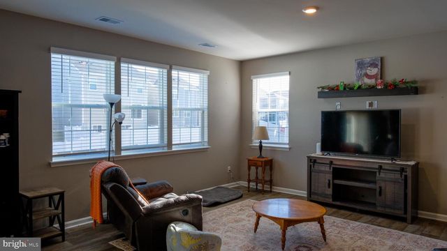 122 CLERKENWELL DR, Stephens City, VA 22655