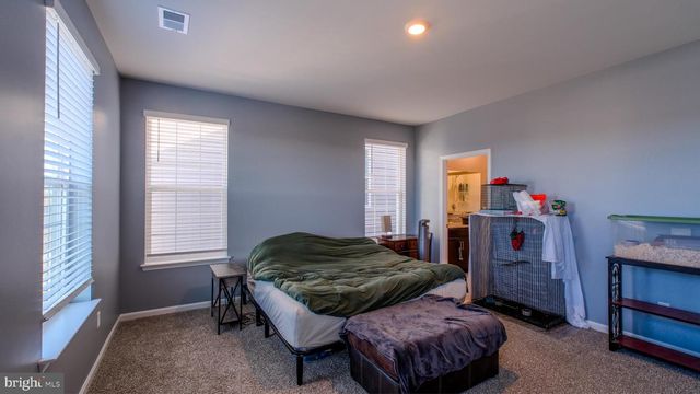 122 CLERKENWELL DR, Stephens City, VA 22655