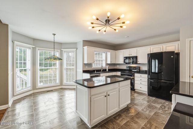 3125 Indian Lake Dr, Louisville, KY 40241