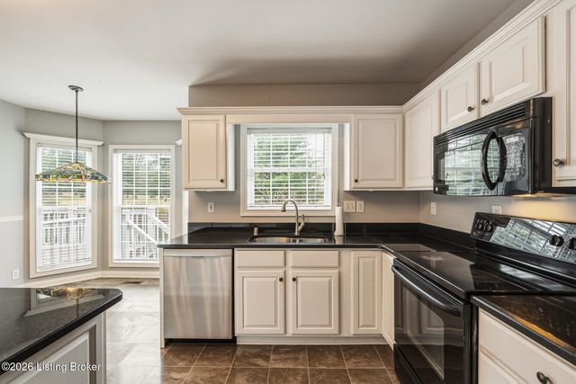 3125 Indian Lake Dr, Louisville, KY 40241