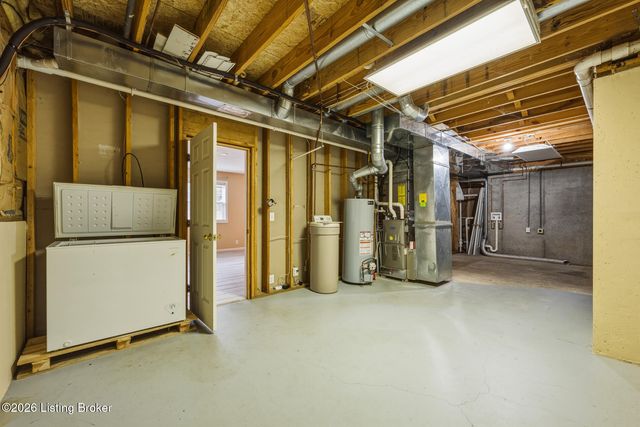 3125 Indian Lake Dr, Louisville, KY 40241