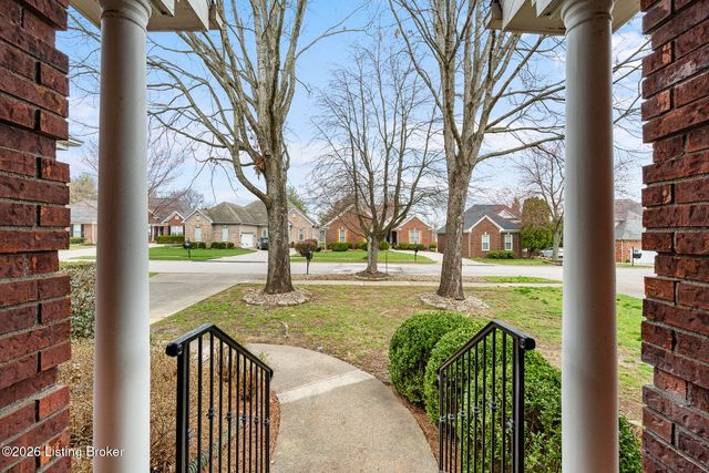 3125 Indian Lake Dr, Louisville, KY 40241