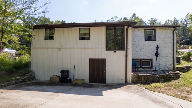 1392 Fairview Blvd, Fairview, TN 37062