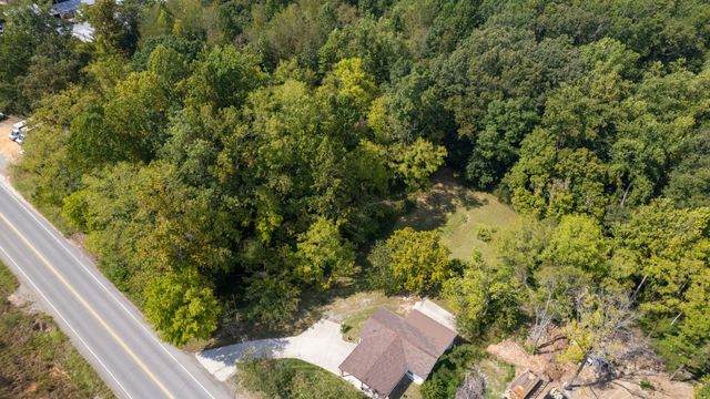 1392 Fairview Blvd, Fairview, TN 37062