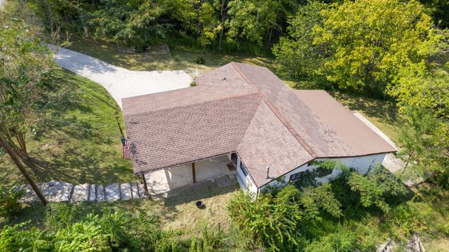 1392 Fairview Blvd, Fairview, TN 37062