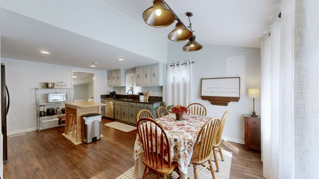 1392 Fairview Blvd, Fairview, TN 37062