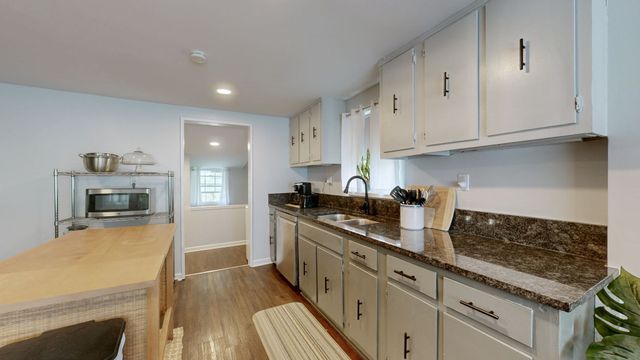 1392 Fairview Blvd, Fairview, TN 37062