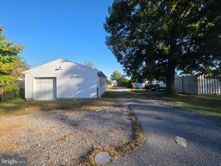 7656 OLD BATTLE GROVE, Baltimore, MD 21222