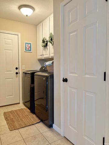 6117 Porterfield Drive, Evansville, IN 47711