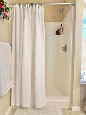 6117 Porterfield Drive, Evansville, IN 47711