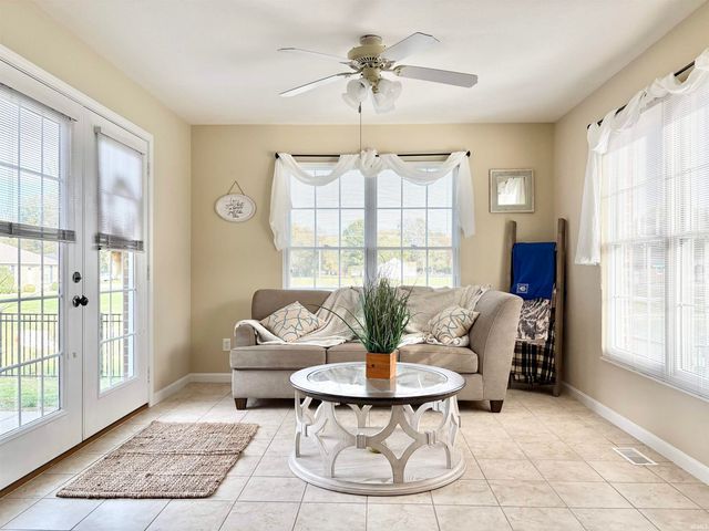 6117 Porterfield Drive, Evansville, IN 47711