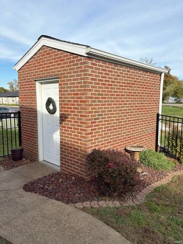 6117 Porterfield Drive, Evansville, IN 47711